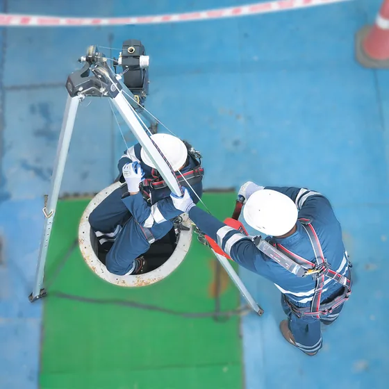 Karam Confined Space Entry and Egress Kit with Tripod